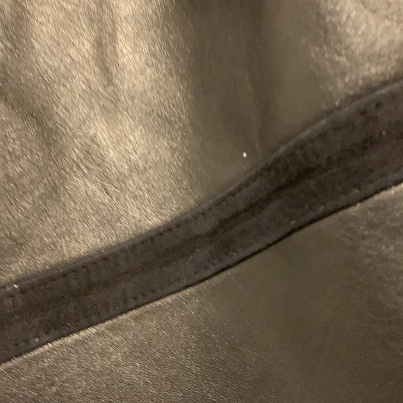 Gorgeous unique leather skirt! - Picture 4 of 5